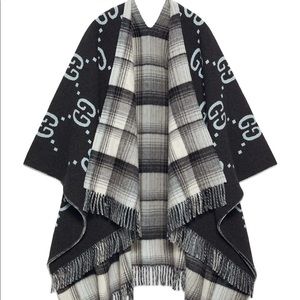 Gucci Reversible GG Wool Poncho